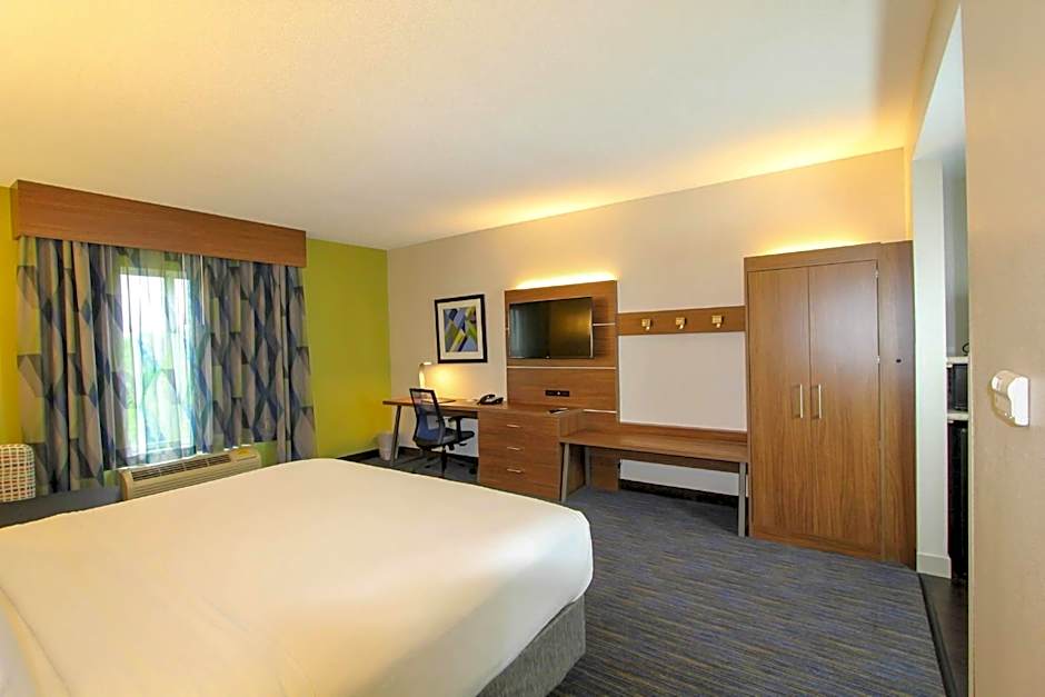 Holiday Inn Express Hotel & Suites Charleston - North By IHG