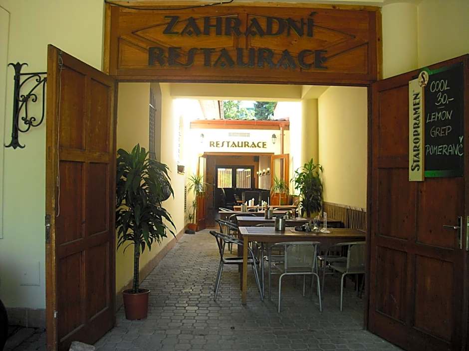 Nová Hospoda - Hotel & Restaurant