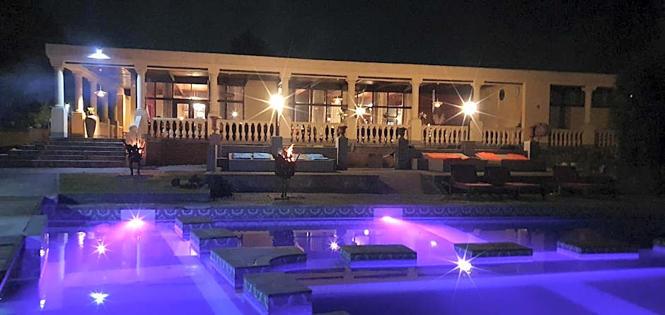 Floreat Riverside Lodge and Spa