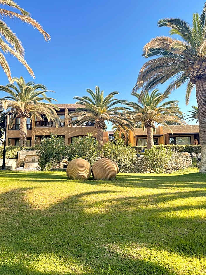 Aquila Rithymna Beach