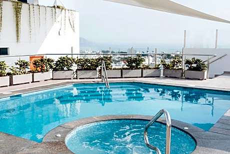 Costa del Sol Wyndham Lima City