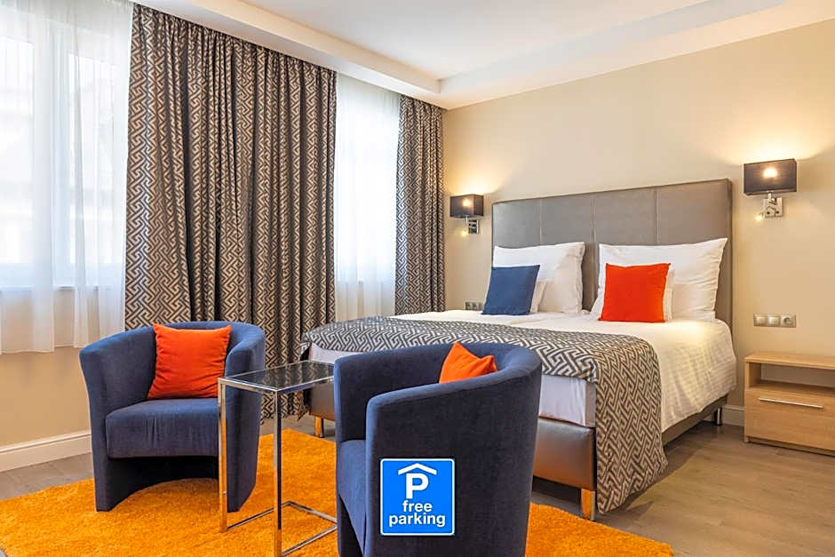 Silver Crown Hotel & Residence, Palace Quarter