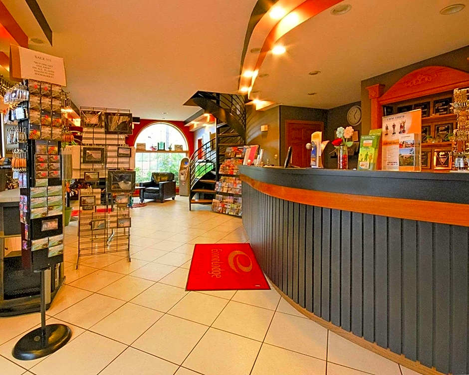 Econo Lodge At The Falls North