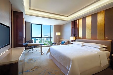 Business King Room