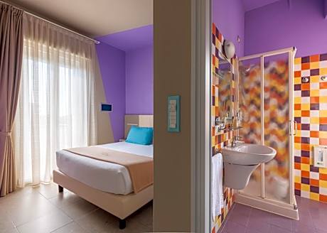 Double Room with Balcony and Sea View