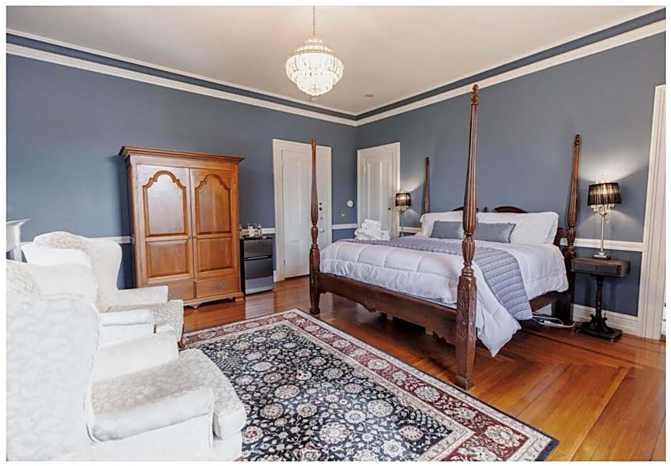 The Hamilton Hoppin House
