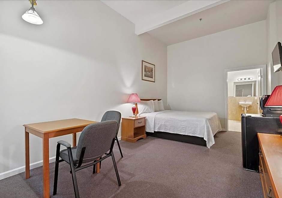 Edison Motor Lodge
