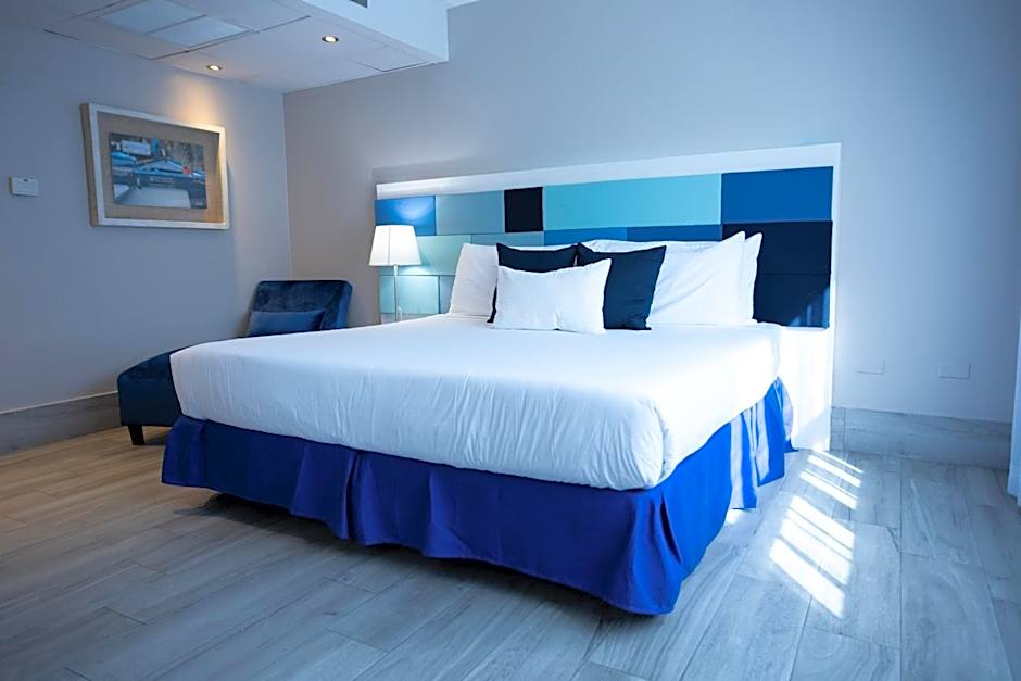 The Wave Hotel Condado