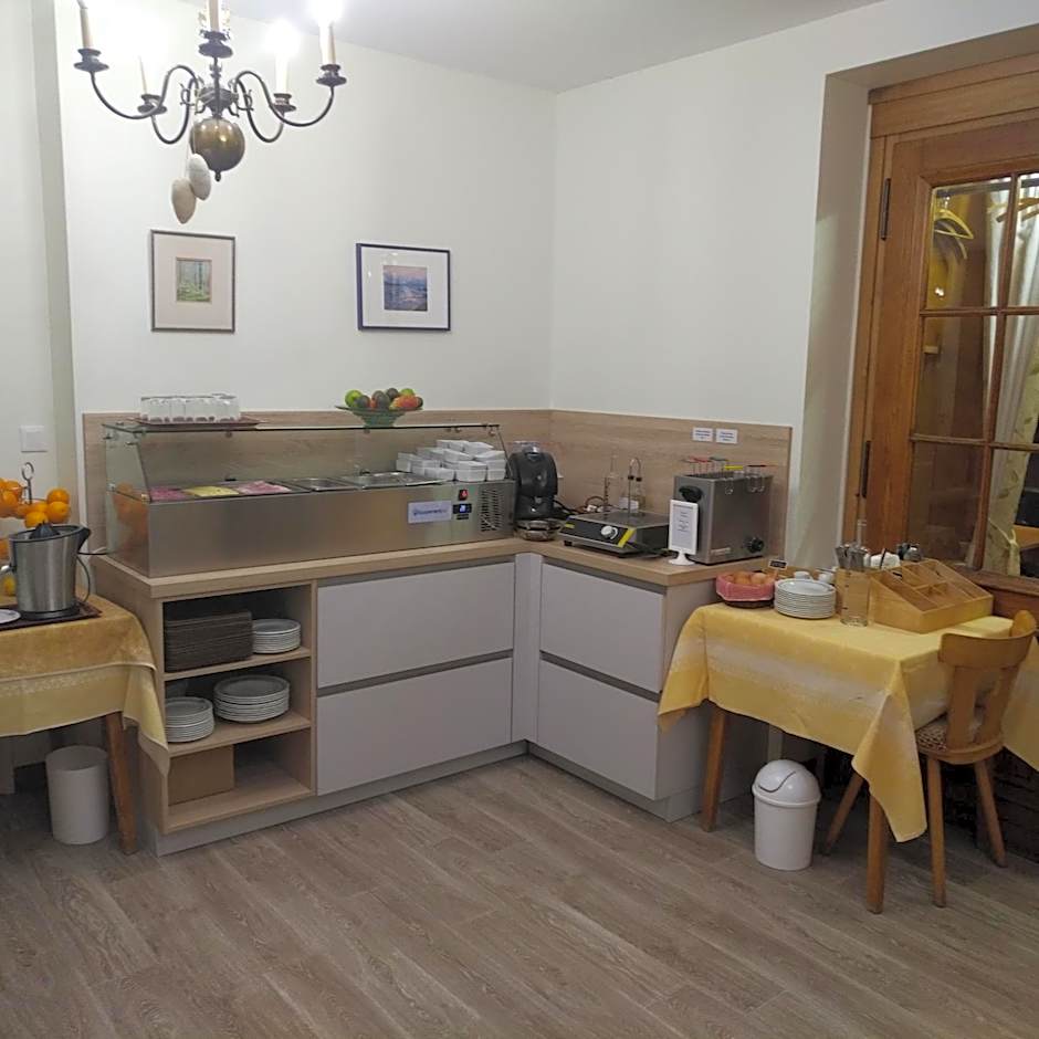 Logis Hôtel Notre-Dame - restaurant ouvert midi et soir sauf dimanche soir