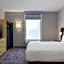 Home2 Suites by Hilton Milwaukee Brookfield