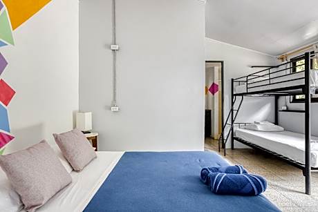 Slumber Party Tamarindo