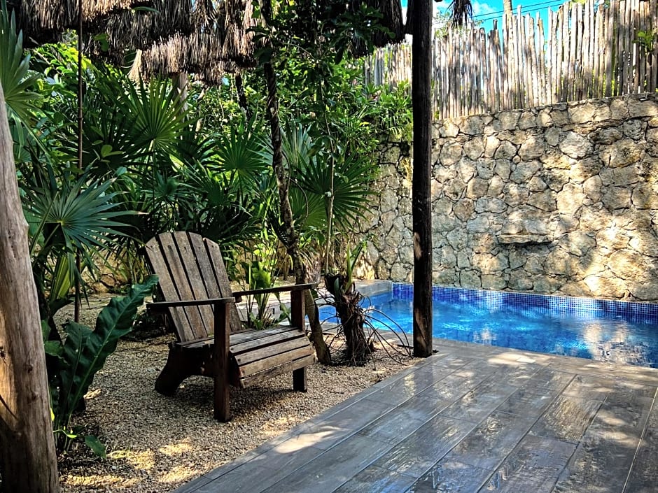 Kuun Tulum By Lockey