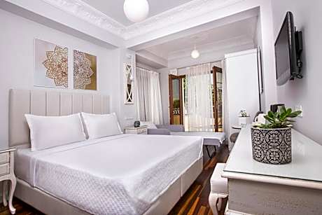 Deluxe Double Room with Sea View