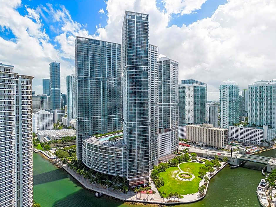 Limited time Deal 1BR 1BATH Located at ICON Brickell