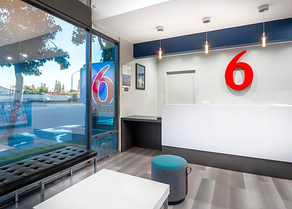 Motel 6-Anaheim, CA - Convention Center