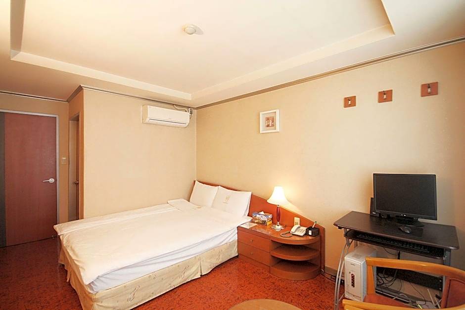 Hotel Busan Station 102