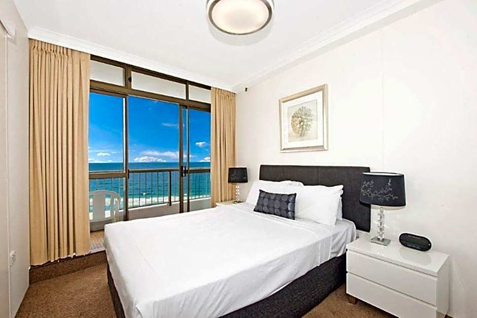 Surfers International Apartments