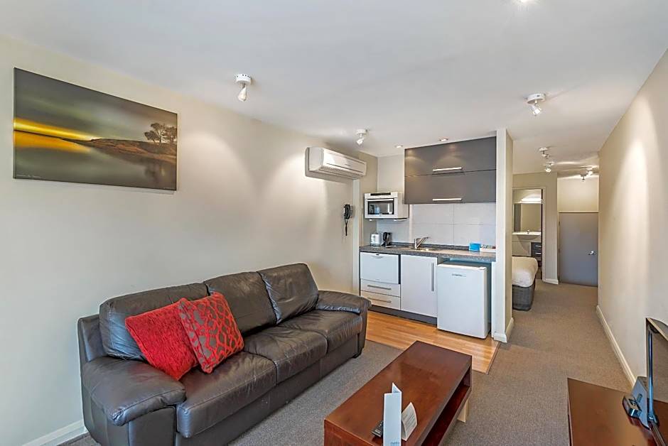 Mantra One Sandy Bay Road Hobart