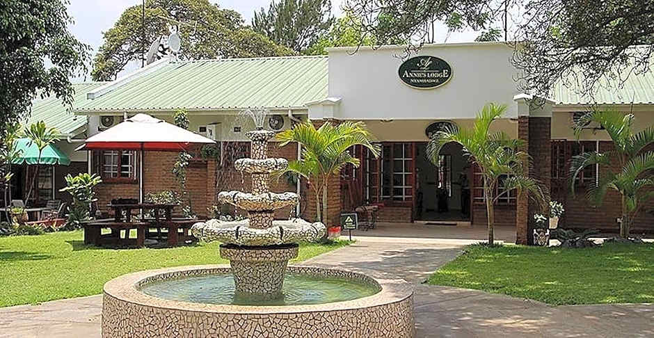 Annie&apos;s Lodge Blantyre