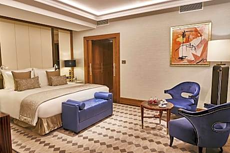 Diplomatic Suite