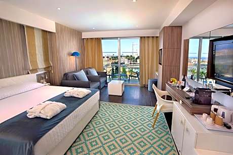 Family Junior Suite