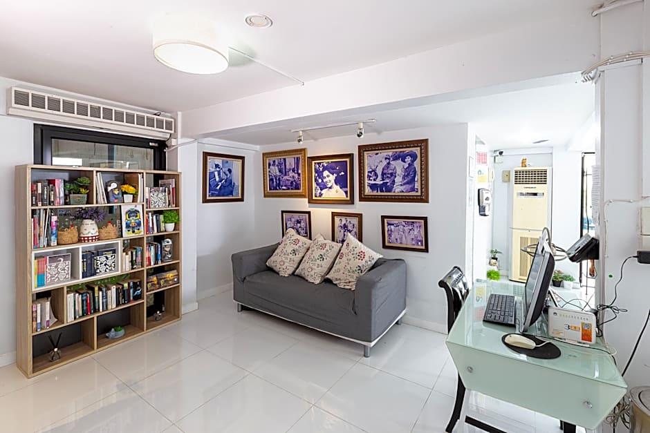 Bed by City Surawong Patpong