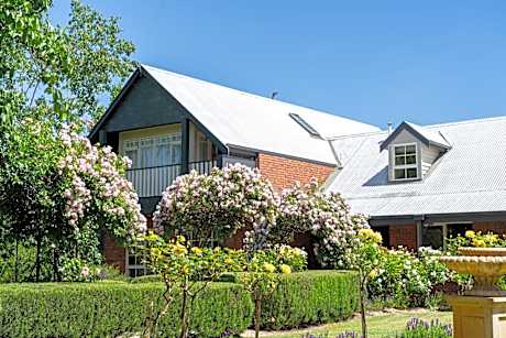 Lawson Lodge