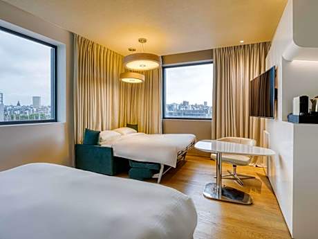 Friends & Family room with City view