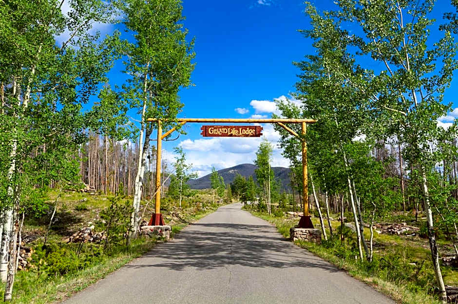 Grand Lake Lodge