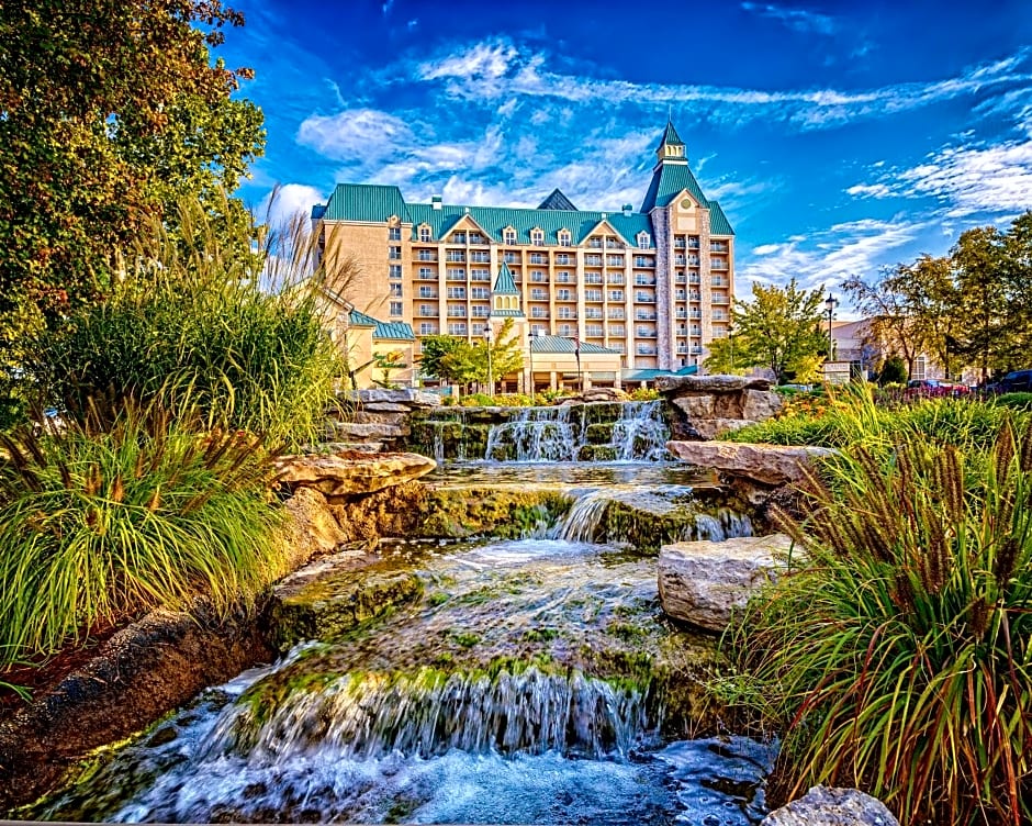 Chateau on the Lake Resort Spa and Convention Center