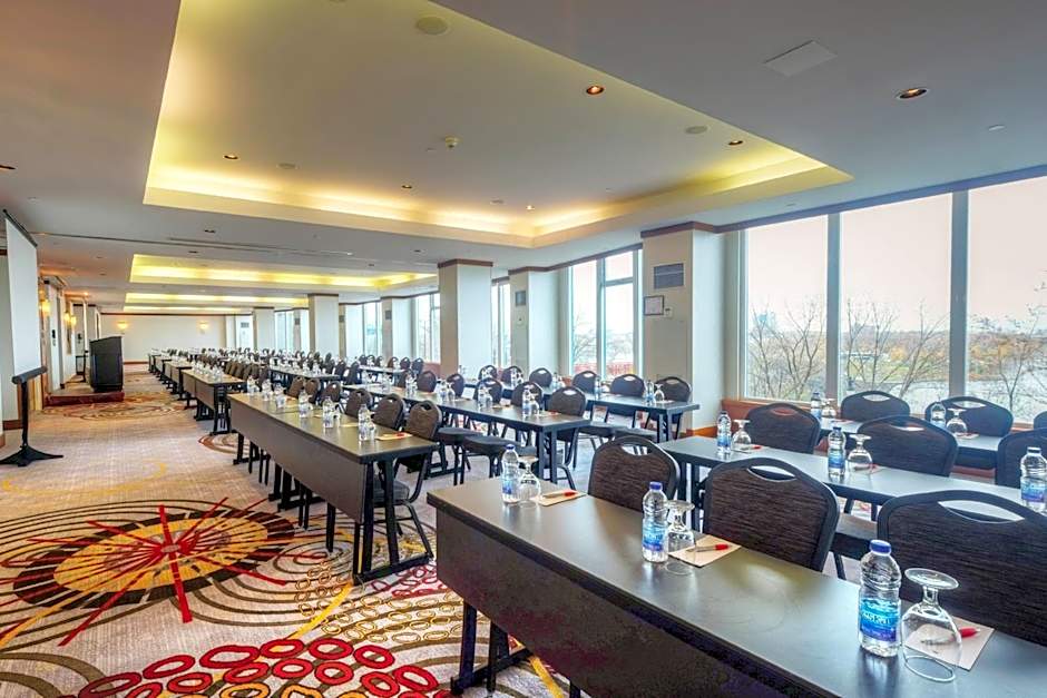 Niagara Falls Marriott Fallsview Hotel & Spa