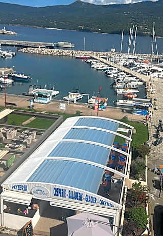 Triple Room with Sea View