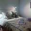Chesil Beach Lodge Burton Bradstock Dorset DT64RJ