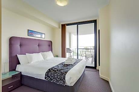 One-Bedroom Premier Apartment with Ocean View - Ocean 1