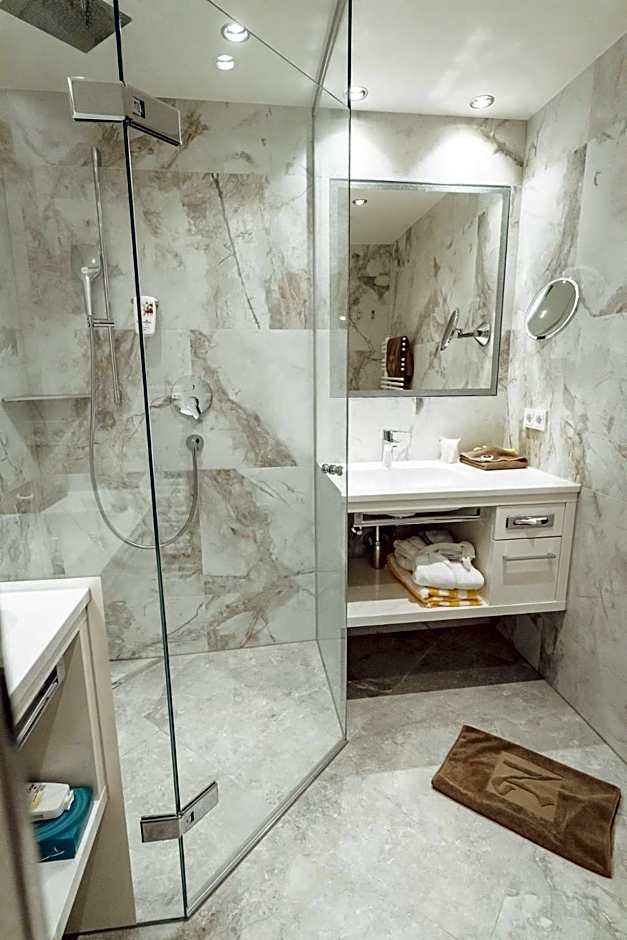 Hotel Neuhintertux 4 Sterne superior