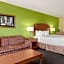 Days Inn & Suites by Wyndham Thompson