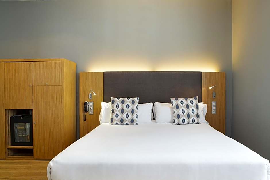 Photo 1 of 4 of Quadruple Room (4 Adults)