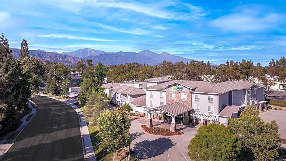 Holiday Inn Express Hotel & Suites San Dimas By IHG