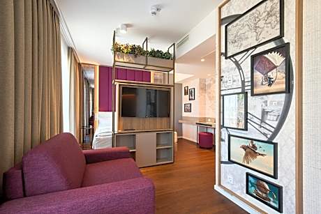 VOYA Hotel
