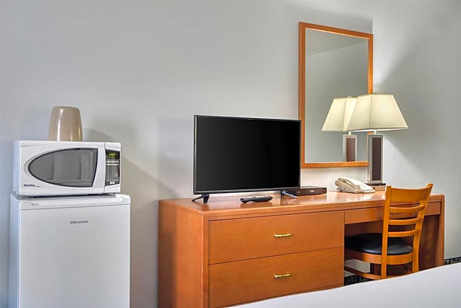 SureStay Plus Hotel by Best Western Lethbridge