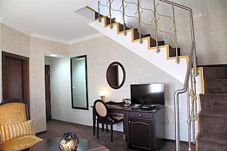 Maisonette Deluxe with Hot Tub