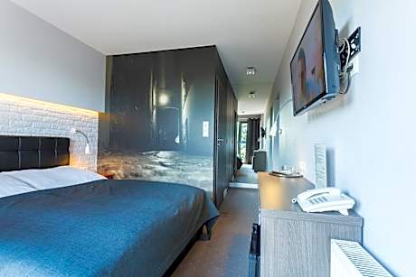 Deluxe Double Room with River View