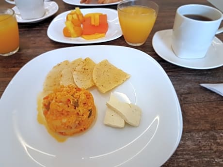 Veler Hotel