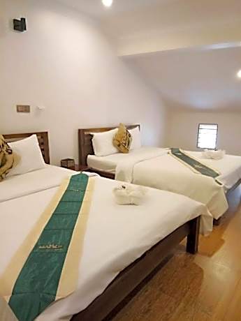 Standard Twin Room with AC