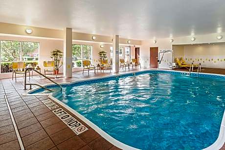 Fairfield Inn & Suites by Marriott Dallas Park Central