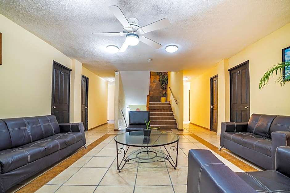 OYO Hotel Bugambilia San Luis Potosi