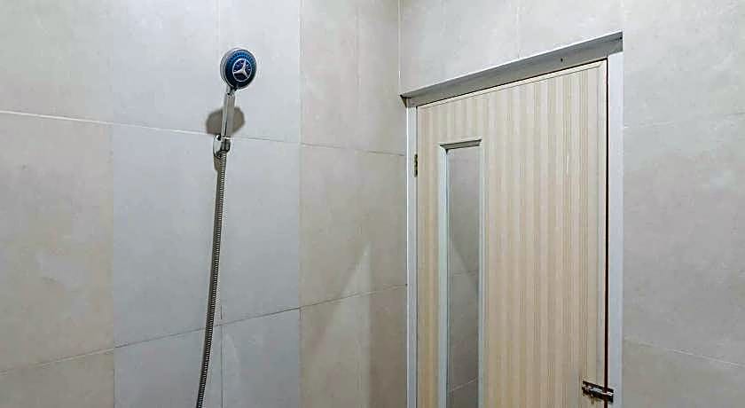 Urbanview Hotel One Family Maribaya by RedDoorz