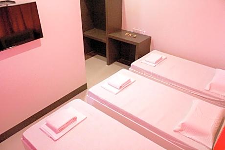 Economy Quadruple Room