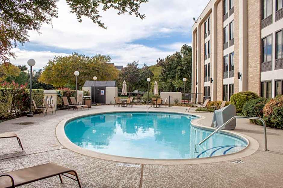 The Addison Hotel, SureStay Collection by Best Western