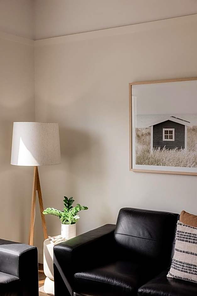 Central home in trendy South Hobart